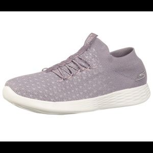 Tenis shoes skechers